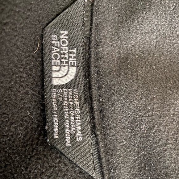 Women’s North Face Jacket - Picture 3 of 3